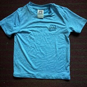 Avalanche Outdoor Supply Co. Boys’ Blue Short Sleeve Performance Tee (Size 5/6)